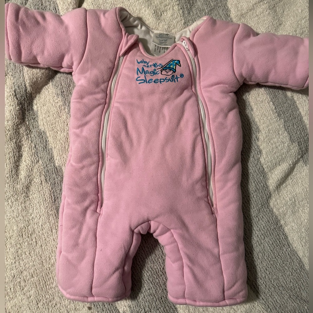 Baby Merlin’s magic sleep suit. Size L, 6-9months. Good condition.
